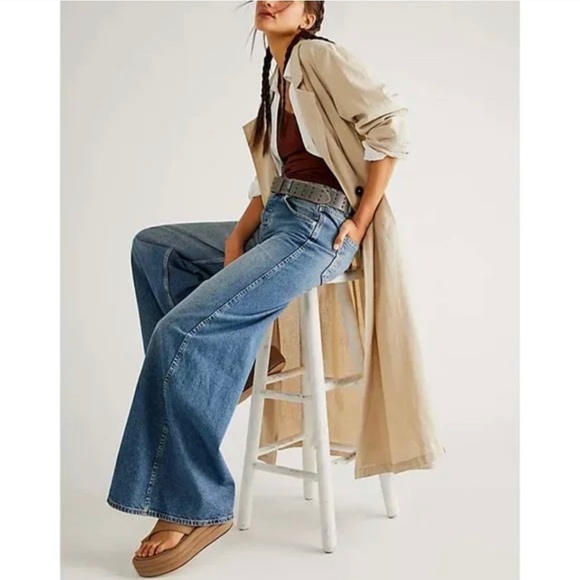 Free People Lovefool Low Rise Jeans Wide Leg - Picture 6 of 16